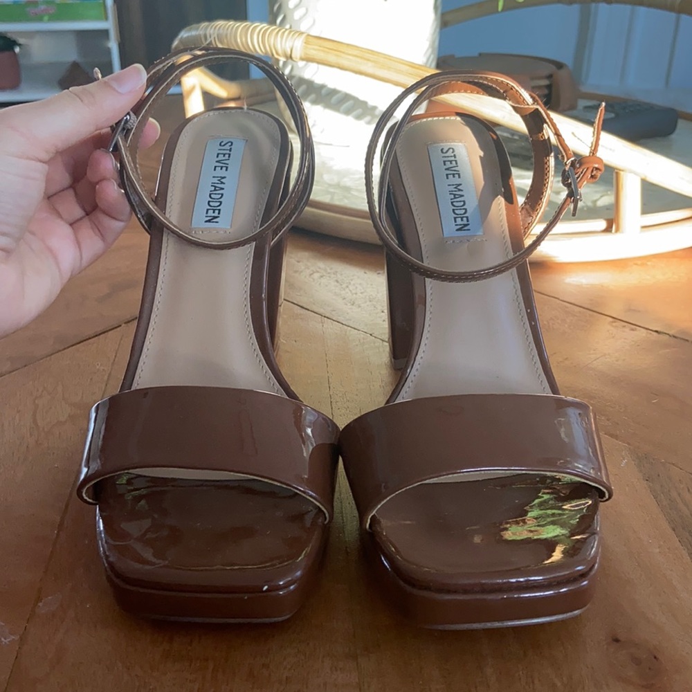 Steve Madden Brown Patent Heel
